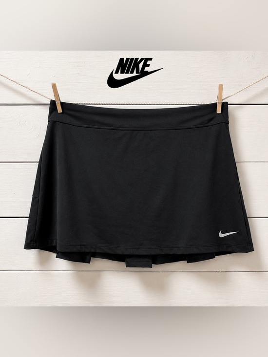 Nike Dresses & Skirts - NIKE GOLF Black Skirt – Size L